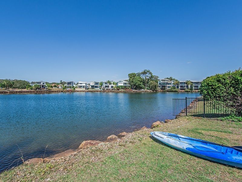 5 Oceanic Court, Twin Waters QLD 4564