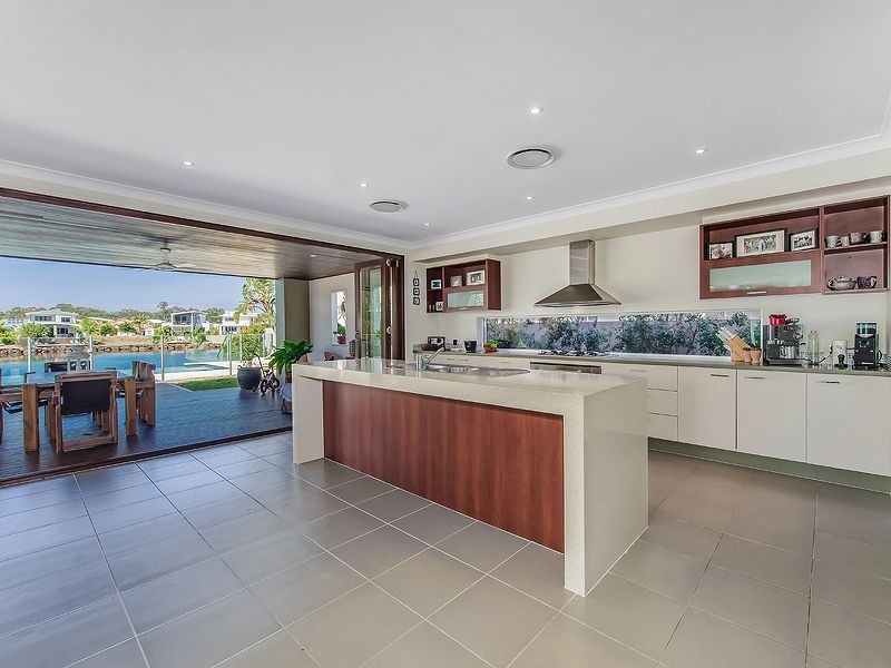 5 Oceanic Court, Twin Waters QLD 4564