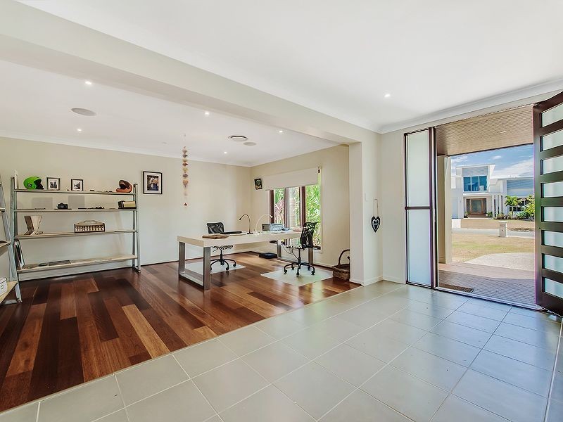 5 Oceanic Court, Twin Waters QLD 4564