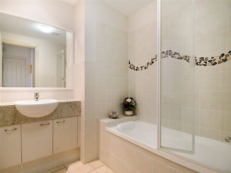 13/179 Ocean Drive, Twin Waters QLD 4564