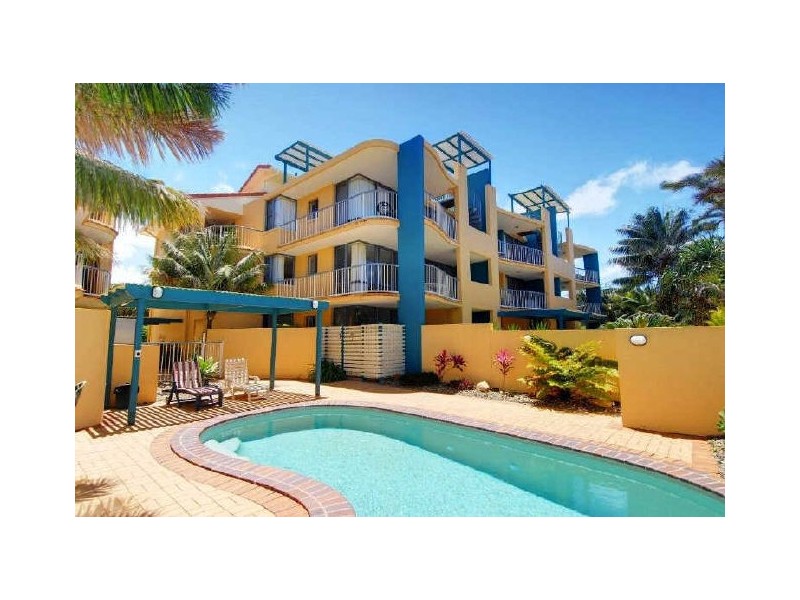 2/63 Marcoola Esplanade, Marcoola QLD 4564