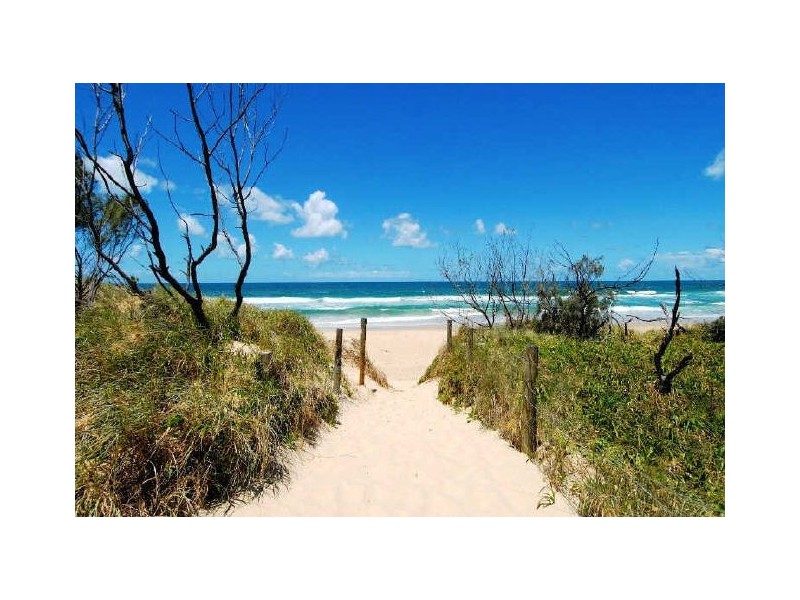 2/63 Marcoola Esplanade, Marcoola QLD 4564