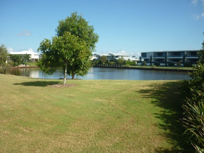 11 Seahorse Drive, Twin Waters QLD 4564