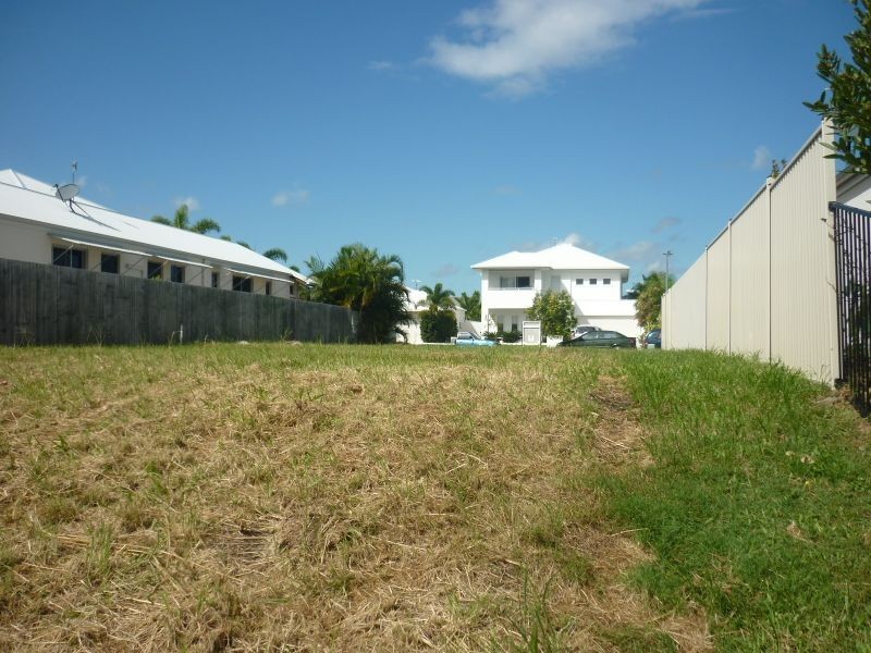 11 Seahorse Drive, Twin Waters QLD 4564