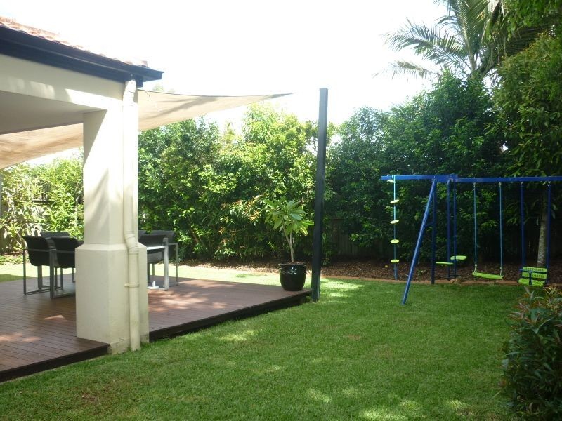 3 North Barcoola Court, Twin Waters QLD 4564