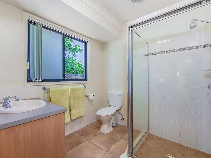 8 Estuary Court, Twin Waters QLD 4564