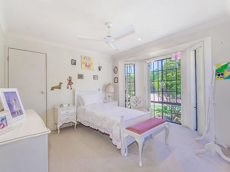 8 Estuary Court, Twin Waters QLD 4564