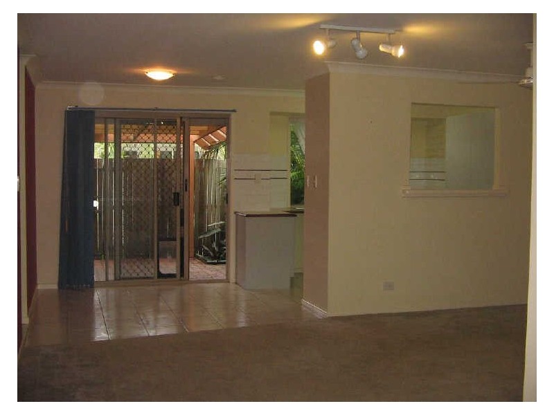 2/8 Stacey Court, Marcoola QLD 4564