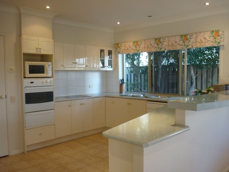 25 Tamarind Place, Twin Waters QLD 4564