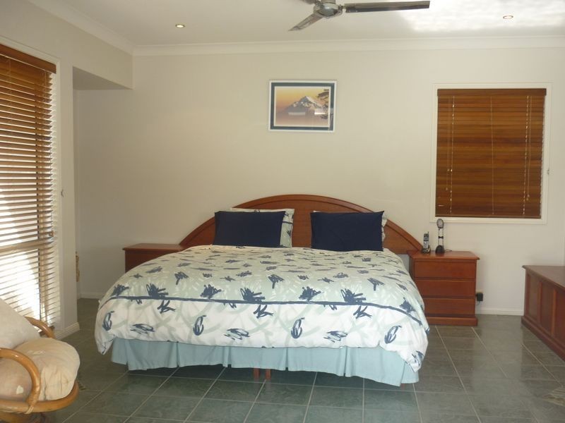 25 Tamarind Place, Twin Waters QLD 4564