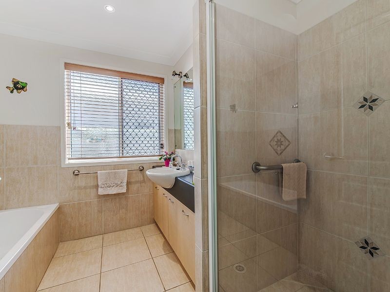 4 Moorings Circuit, Twin Waters QLD 4564