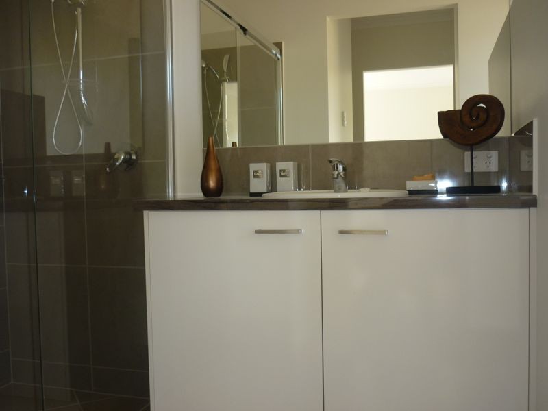 12 Ameen Circuit, Mudjimba QLD 4564