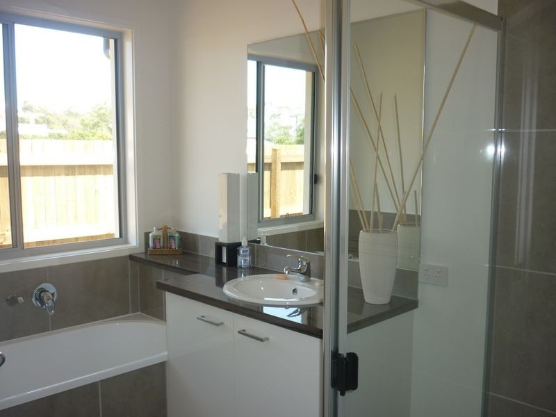 12 Ameen Circuit, Mudjimba QLD 4564