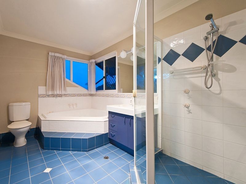 9 Twin Waters Drive, Twin Waters QLD 4564