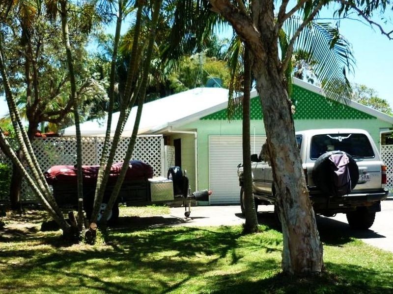 1/5 Amanda Avenue, Marcoola QLD 4564