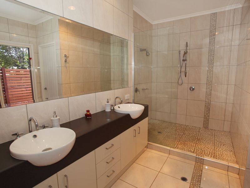 2 River Edge Court, Twin Waters QLD 4564