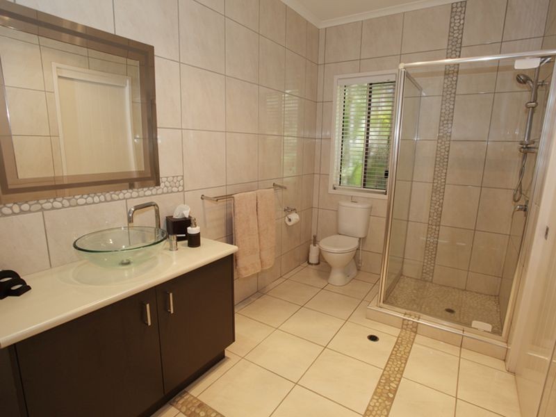 2 River Edge Court, Twin Waters QLD 4564