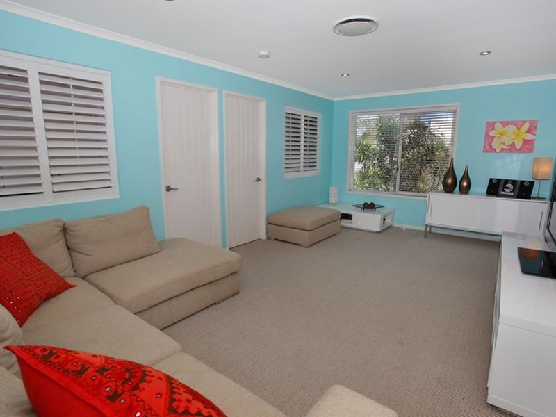 2 River Edge Court, Twin Waters QLD 4564