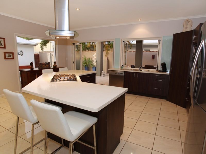 2 River Edge Court, Twin Waters QLD 4564