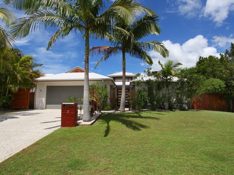2 River Edge Court, Twin Waters QLD 4564