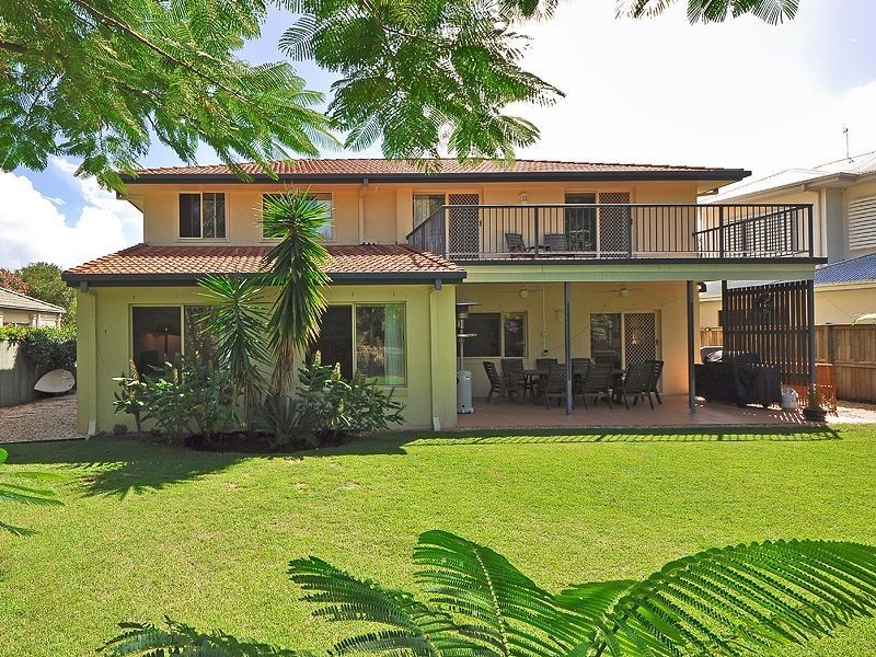 7 Carnoustie Court, Twin Waters QLD 4564