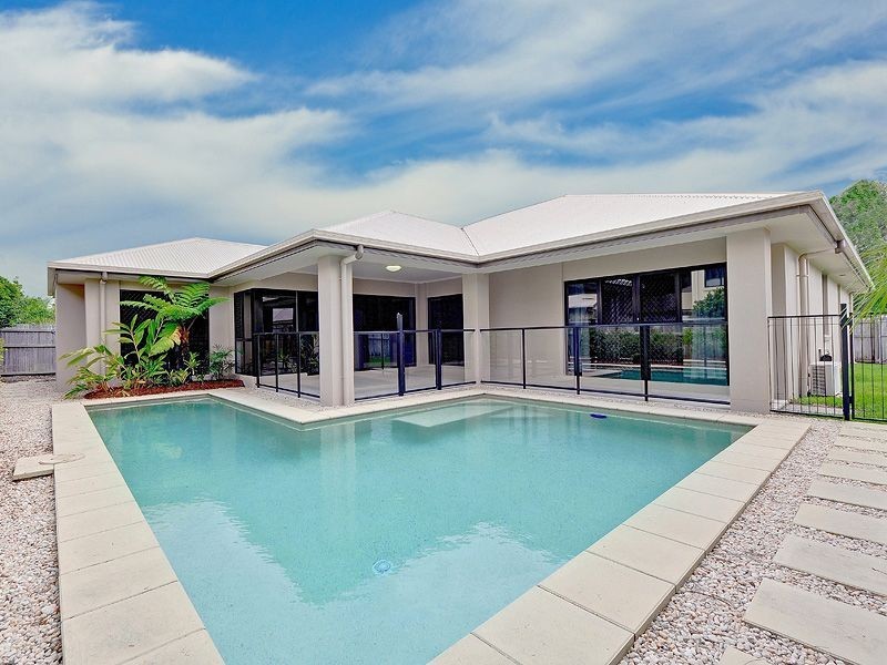 5 Veerings Crescent, Twin Waters QLD 4564