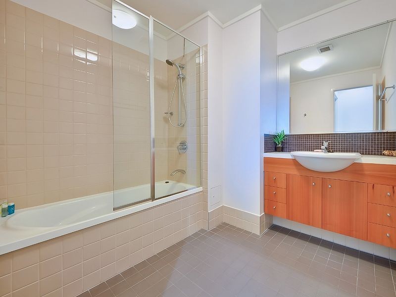 10/20 Baywater Drive, Twin Waters QLD 4564