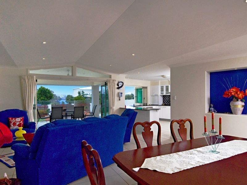 1 Parsons Bank Drive, Twin Waters QLD 4564