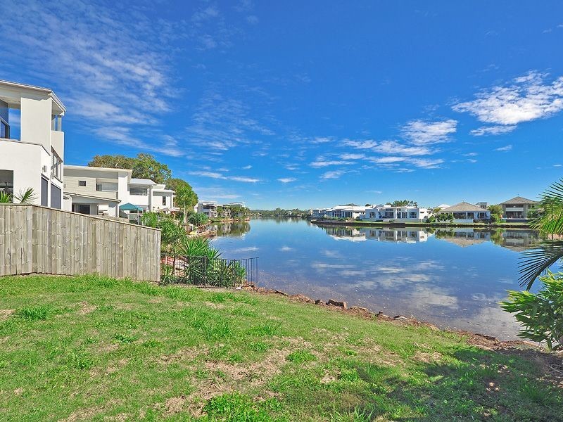 8 Anchorage Circuit, Twin Waters QLD 4564