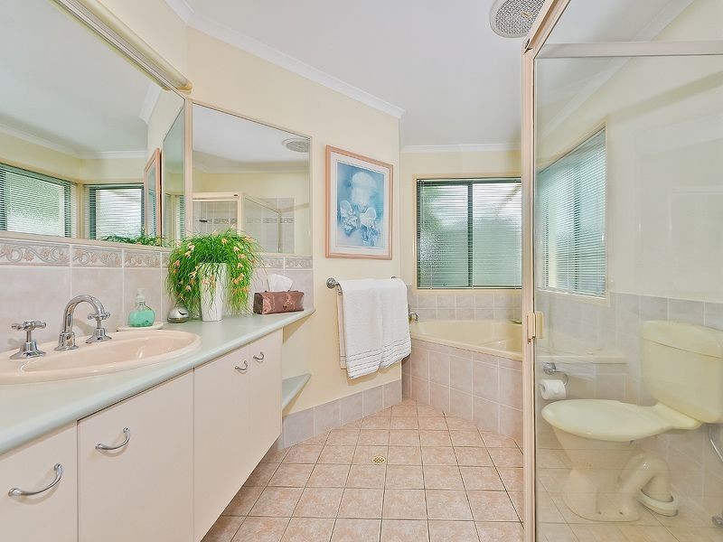 7 Watergum Place, Twin Waters QLD 4564