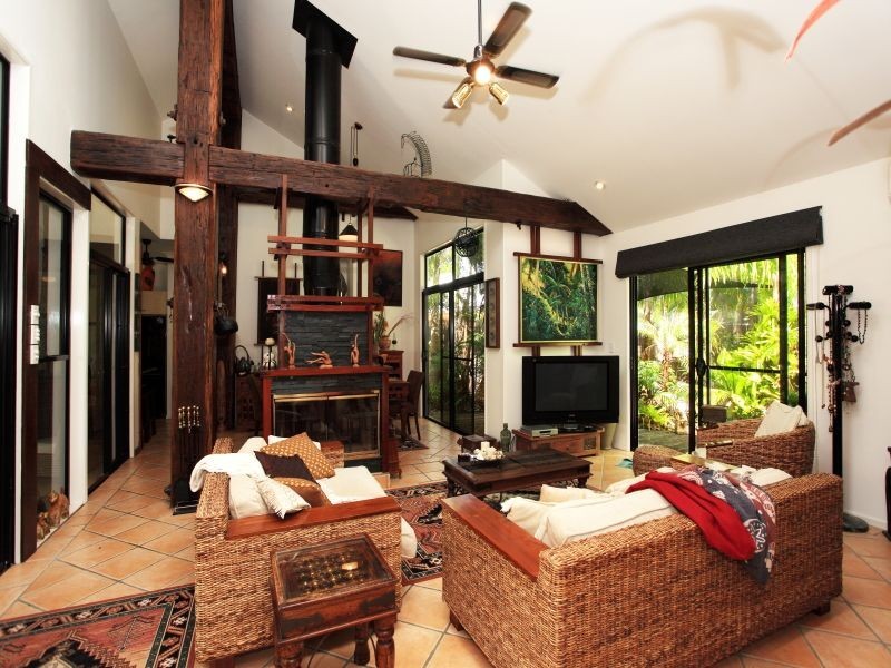 4 Watergum Place, Twin Waters QLD 4564