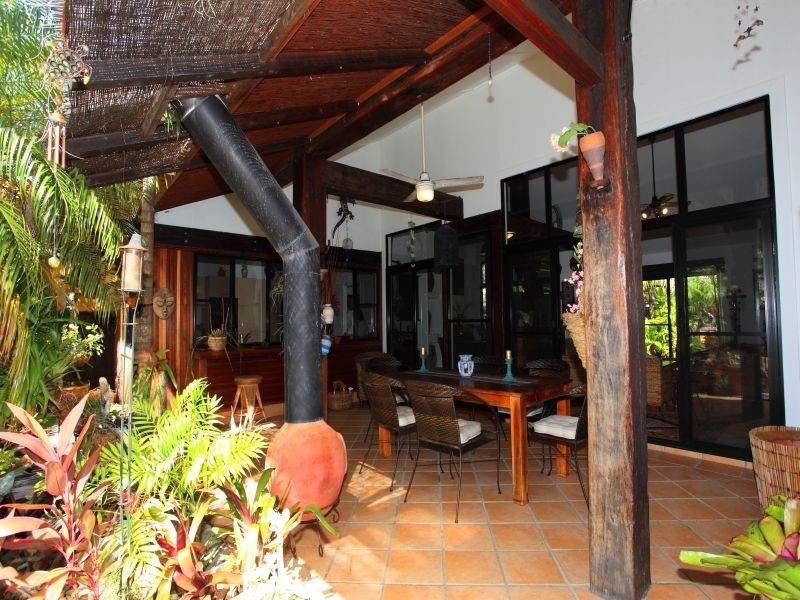 4 Watergum Place, Twin Waters QLD 4564