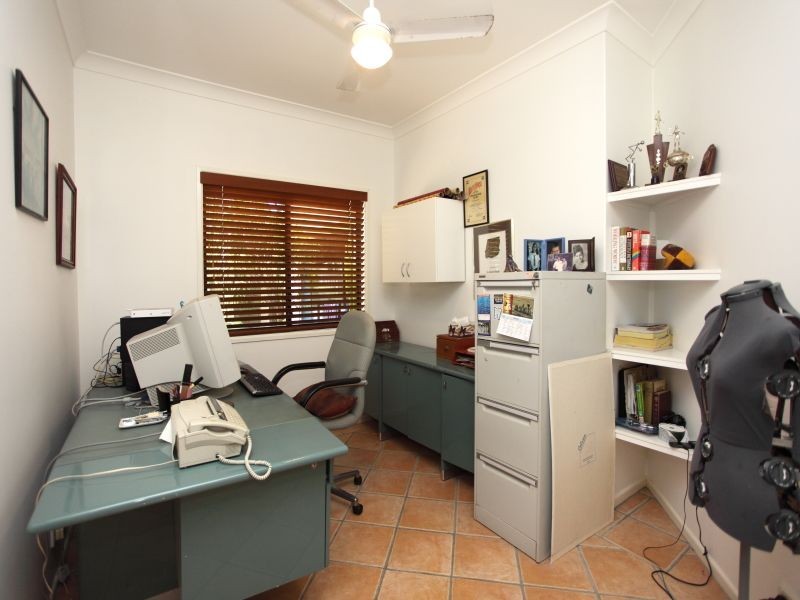 4 Watergum Place, Twin Waters QLD 4564