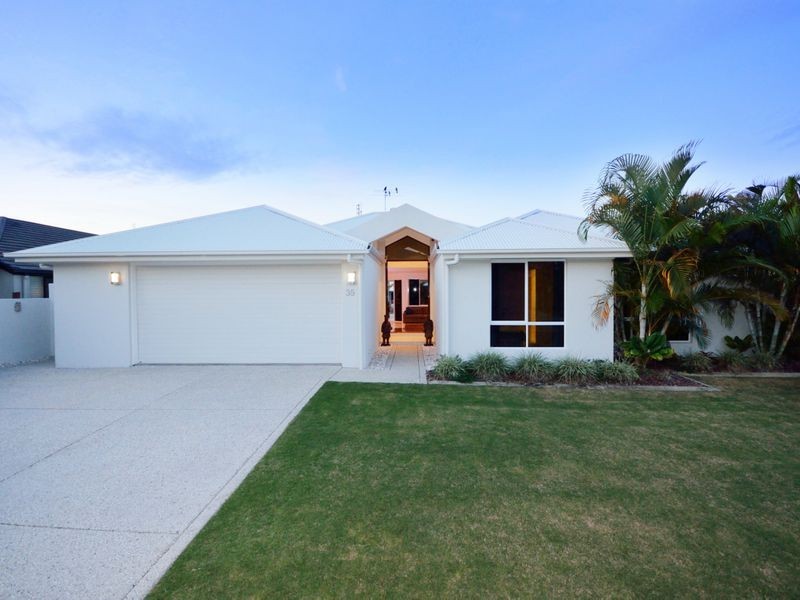 35 Anchorage Circuit, Twin Waters QLD 4564