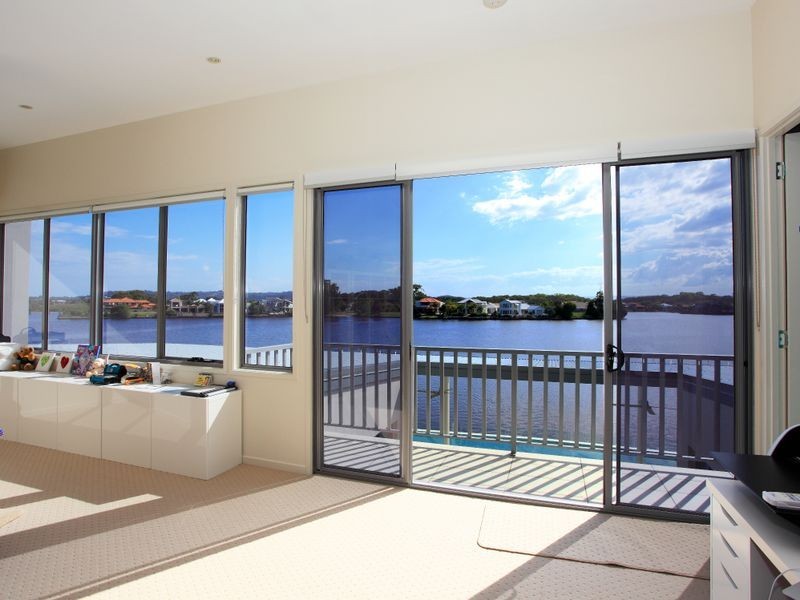 12 Waterfront Court, Twin Waters QLD 4564