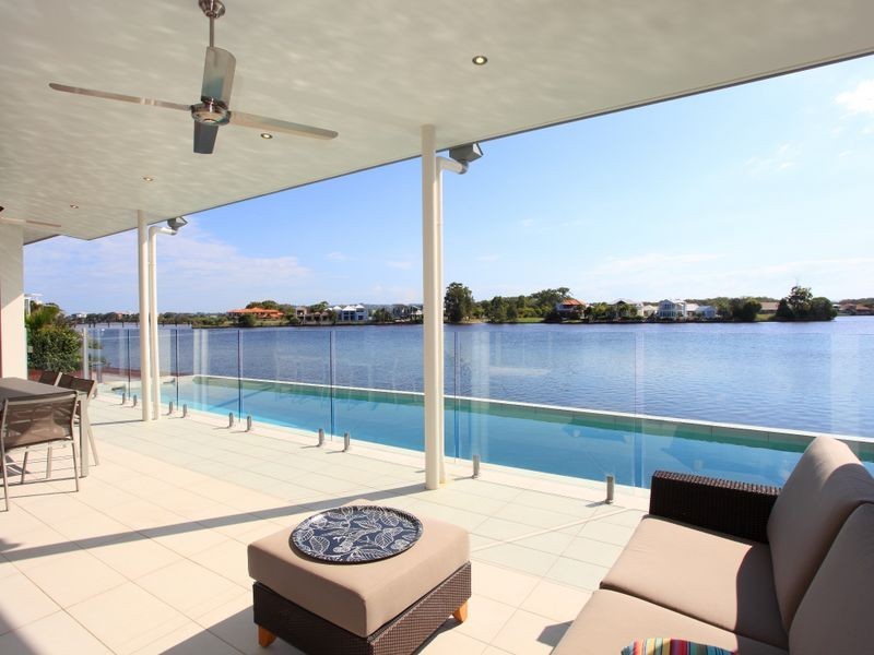 12 Waterfront Court, Twin Waters QLD 4564