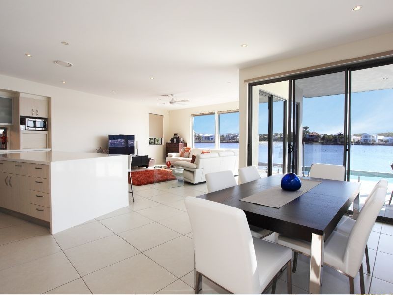 12 Waterfront Court, Twin Waters QLD 4564