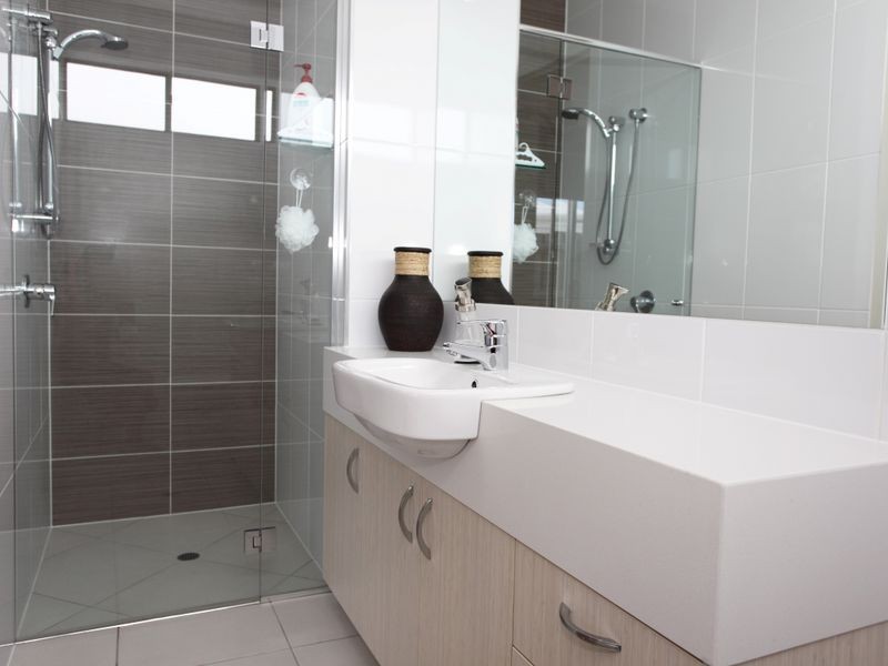12 Waterfront Court, Twin Waters QLD 4564