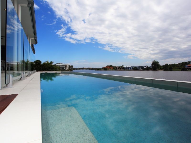 12 Waterfront Court, Twin Waters QLD 4564