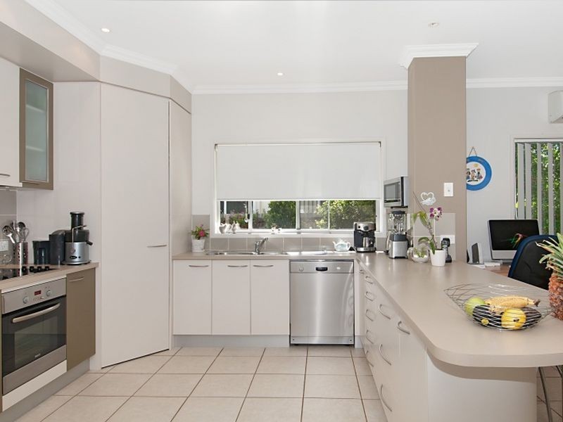 12 Parsons Bank Drive, Twin Waters QLD 4564