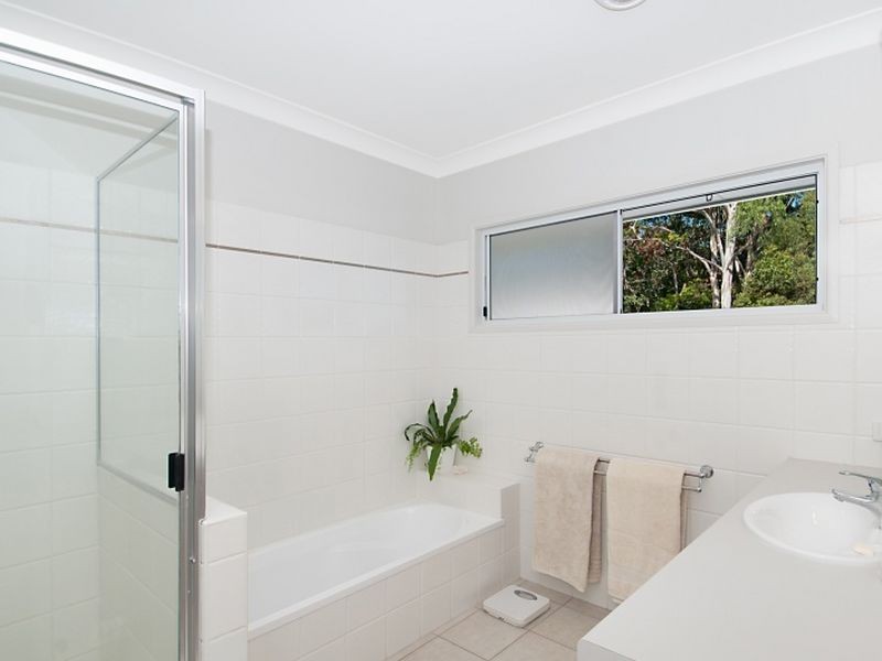 12 Parsons Bank Drive, Twin Waters QLD 4564