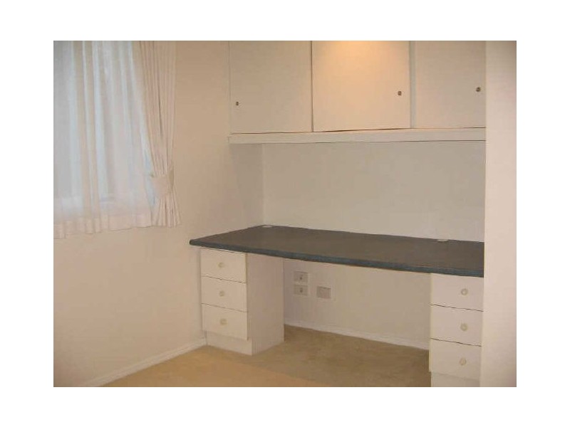 32 Wattlebird Drive, Twin Waters QLD 4564