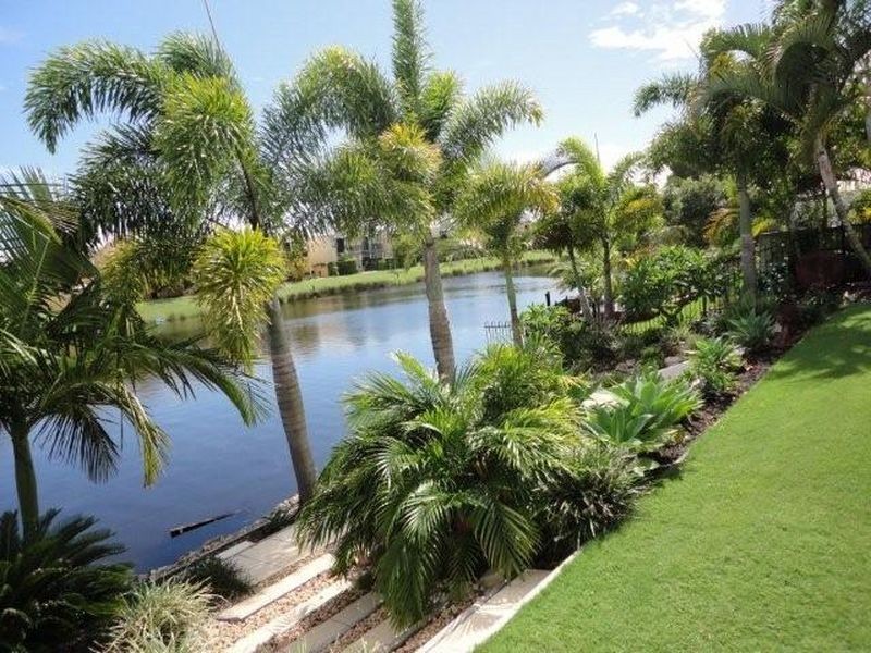 73 Prestwick Drive, Twin Waters QLD 4564