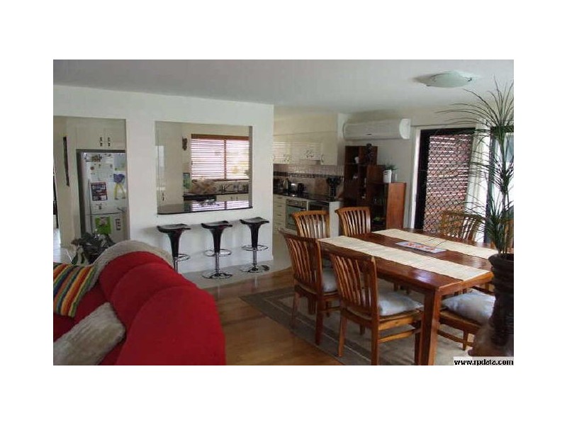 1/2 Suzanne Close, Mudjimba QLD 4564