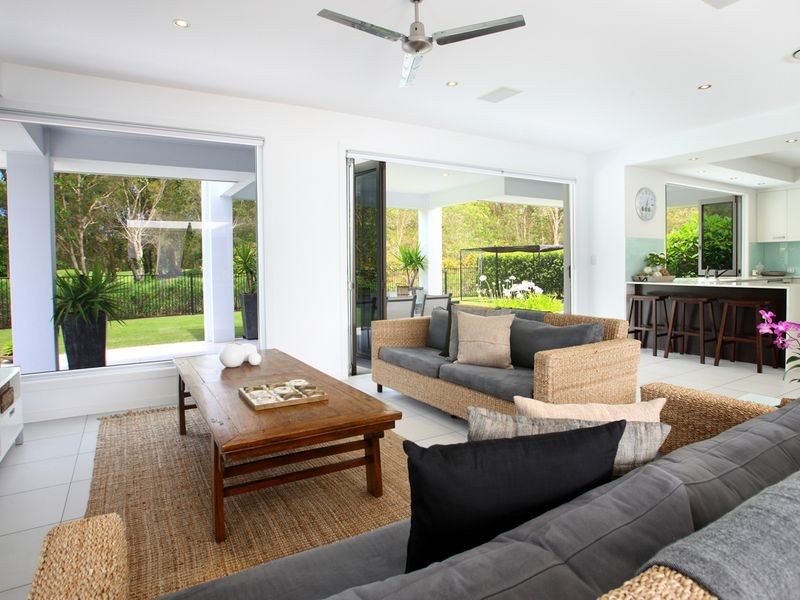 17 Hetherington Drive, Twin Waters QLD 4564