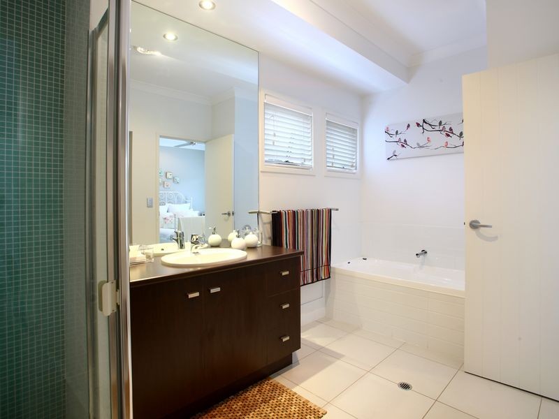 17 Hetherington Drive, Twin Waters QLD 4564