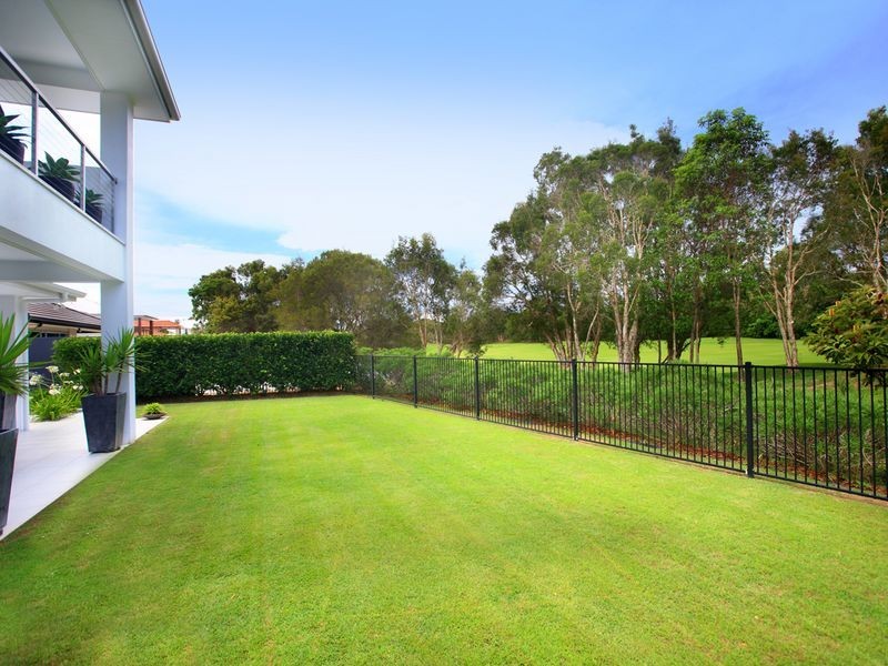 17 Hetherington Drive, Twin Waters QLD 4564
