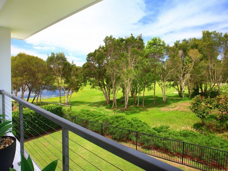 17 Hetherington Drive, Twin Waters QLD 4564