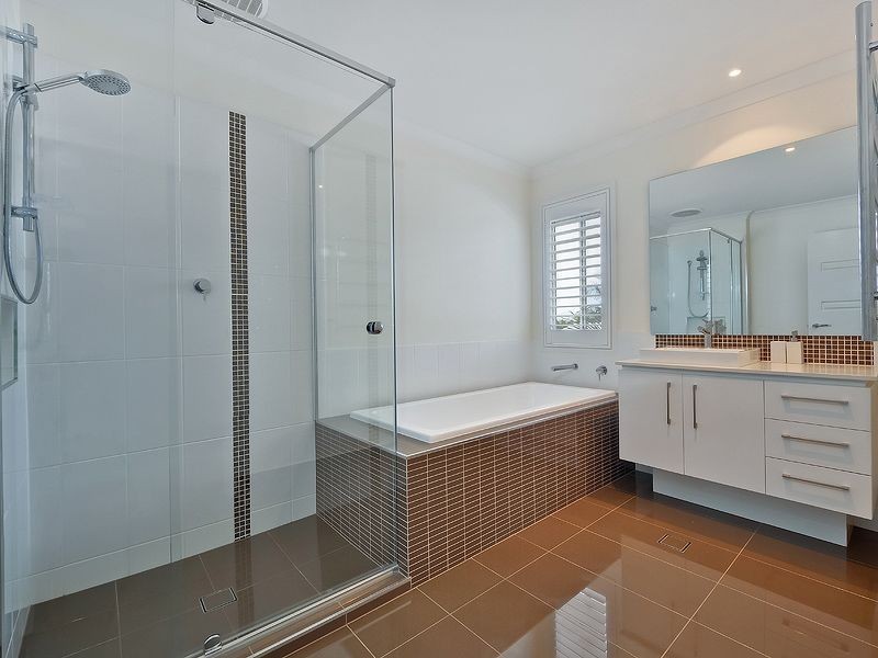 37 Moorings Circuit, Twin Waters QLD 4564