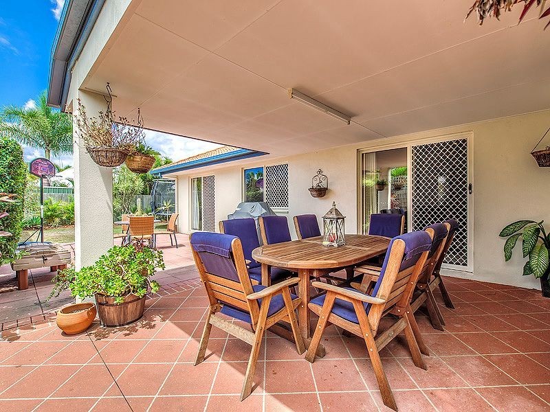 4 Tassel Place, Twin Waters QLD 4564